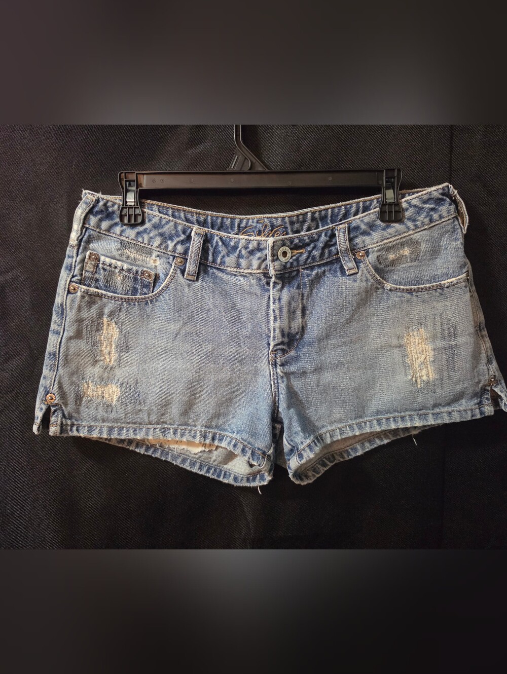 Vintage Y2K Silver Jeans Co Low Rise Distressed Denim Shorts